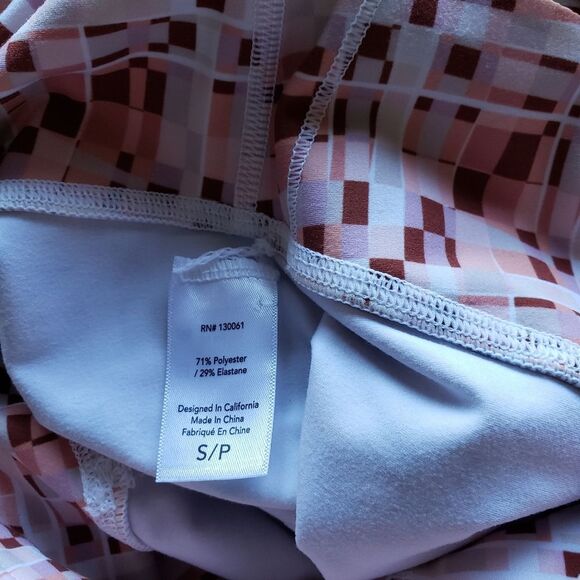 L*Space Hot To Trot Leggings and Aim High Cropped Top Block Party Set Workout - Picture 16 of 16